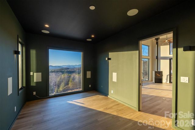 463 Summit Trail, Nebo, NC 28761