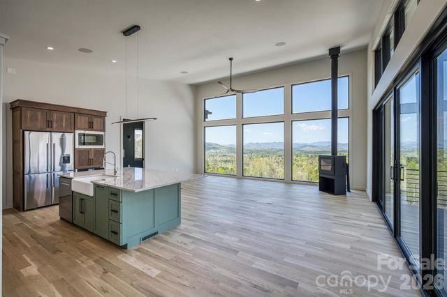 463 Summit Trail, Nebo, NC 28761