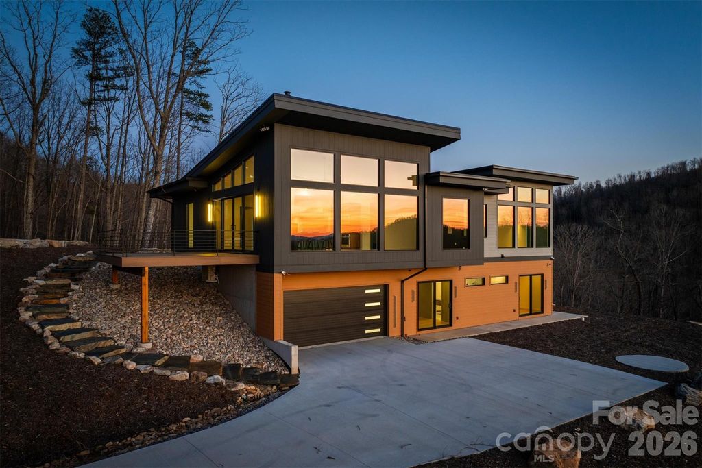 463 Summit Trail, Nebo, NC 28761