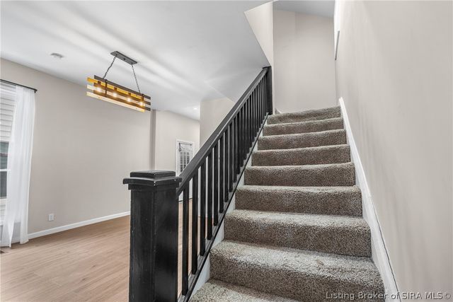 325 E 14TH Street, New Albany, IN 47150