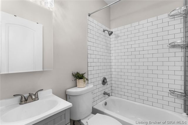 325 E 14TH Street, New Albany, IN 47150