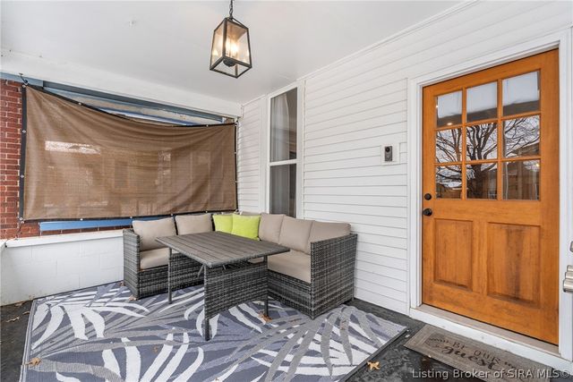 325 E 14TH Street, New Albany, IN 47150