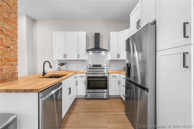 325 E 14TH Street, New Albany, IN 47150