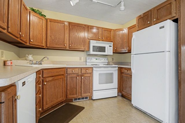 603 Broadway Avenue, White Pigeon, MI 49099