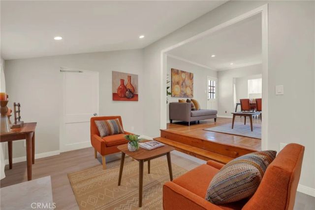 3827 Lomina, Long Beach, CA 90808