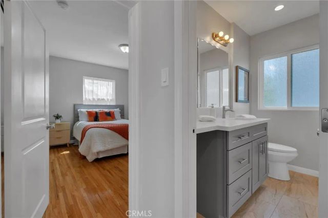 3827 Lomina, Long Beach, CA 90808