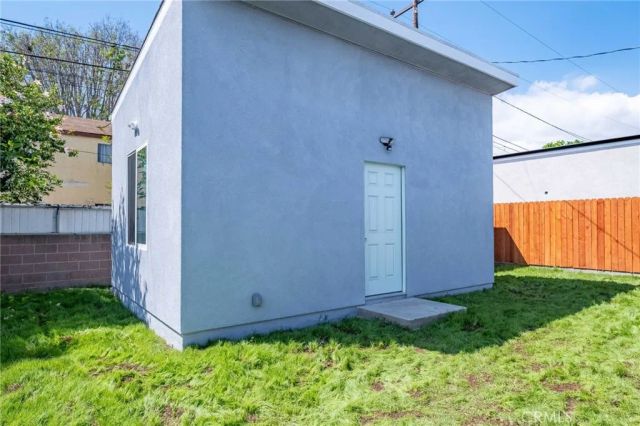 3827 Lomina, Long Beach, CA 90808