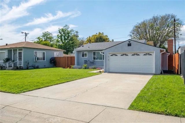 3827 Lomina, Long Beach, CA 90808