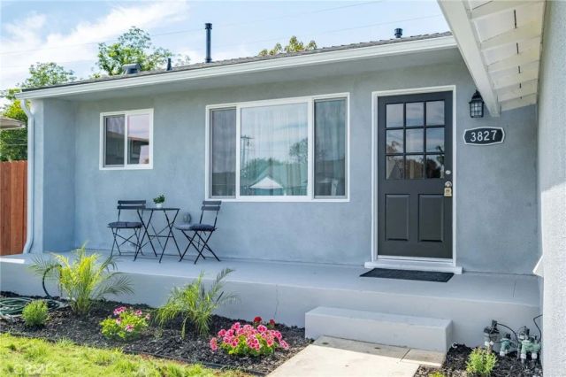 3827 Lomina, Long Beach, CA 90808