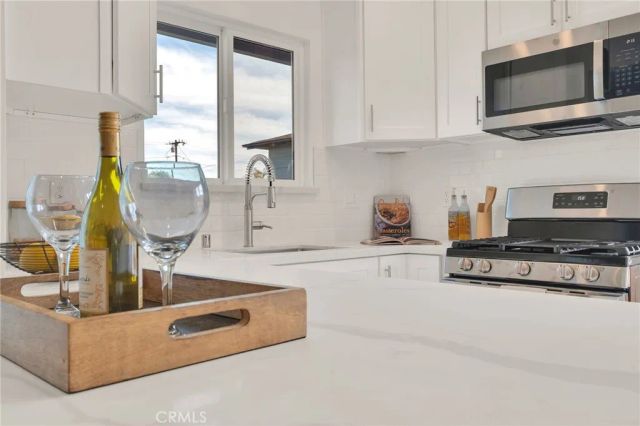 3827 Lomina, Long Beach, CA 90808
