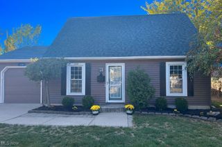 110 Oakwood Drive, Avon Lake, OH 44012