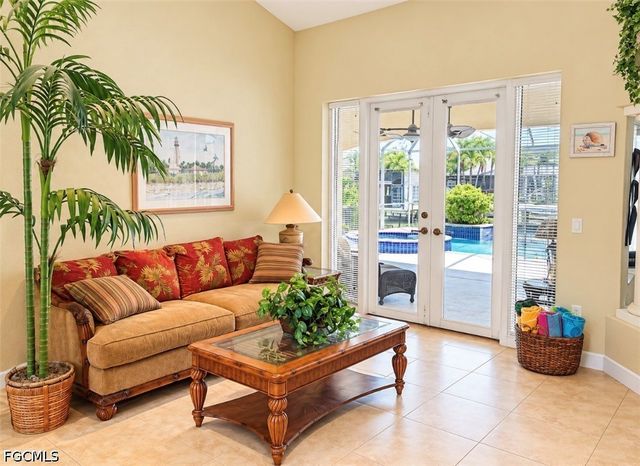 4031 SW 2nd AVE, Cape Coral, FL 33914