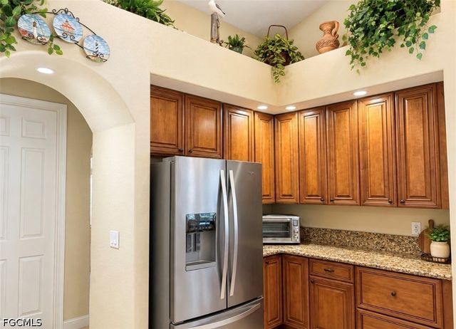 4031 SW 2nd AVE, Cape Coral, FL 33914