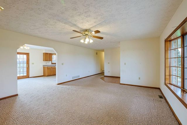 1679 Hackett Ridge Road, Brooksville, KY 41004
