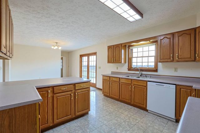 1679 Hackett Ridge Road, Brooksville, KY 41004