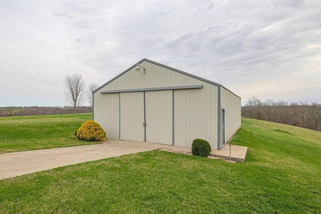 1679 Hackett Ridge Road, Brooksville, KY 41004