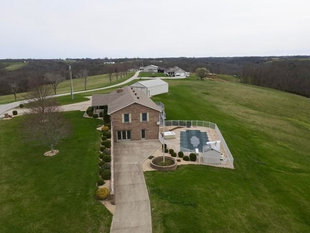 1679 Hackett Ridge Road, Brooksville, KY 41004