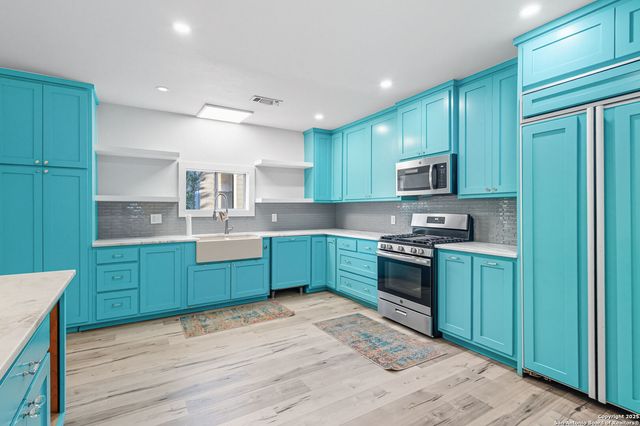 611 S Austin, Seguin, TX 78155