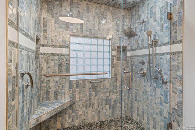 611 S Austin, Seguin, TX 78155