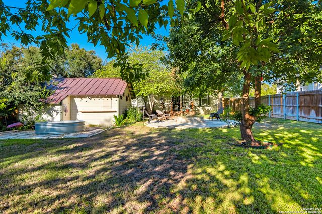 611 S Austin, Seguin, TX 78155