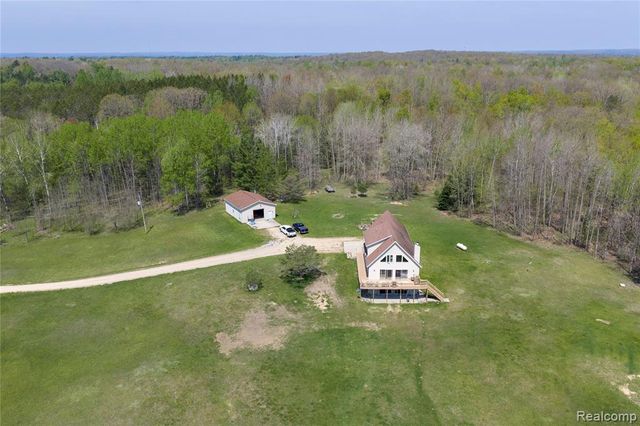 4180 Sage Lake Road, Lupton, MI 48635