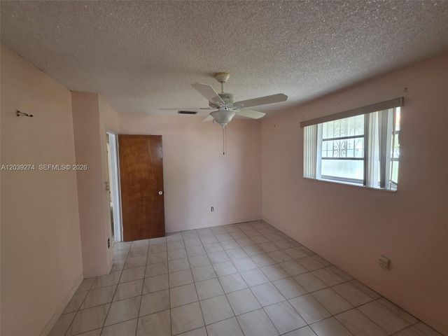 405 SE 4th Avenue, Hialeah, FL 33010