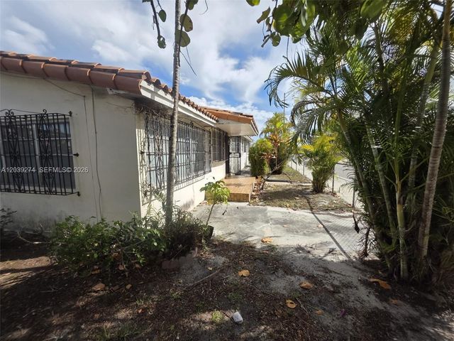 405 SE 4th Avenue, Hialeah, FL 33010