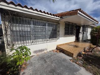 405 SE 4th Avenue, Hialeah, FL 33010