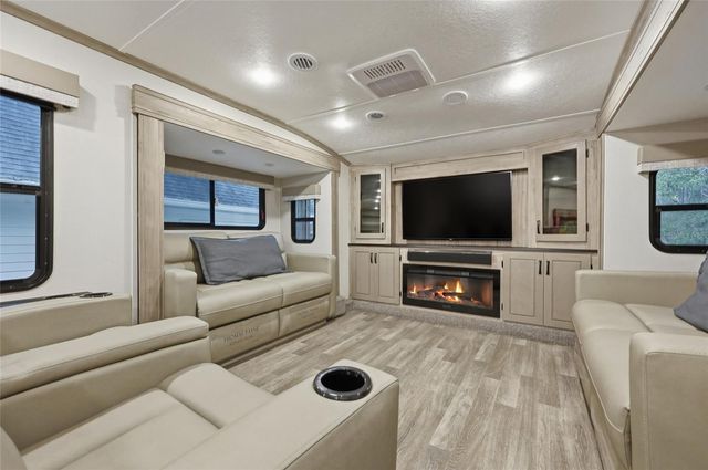 12003 NW 112TH AVENUE, Alachua, FL 32615