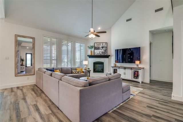 9812 Surveyor Road, Little Elm, TX 75068