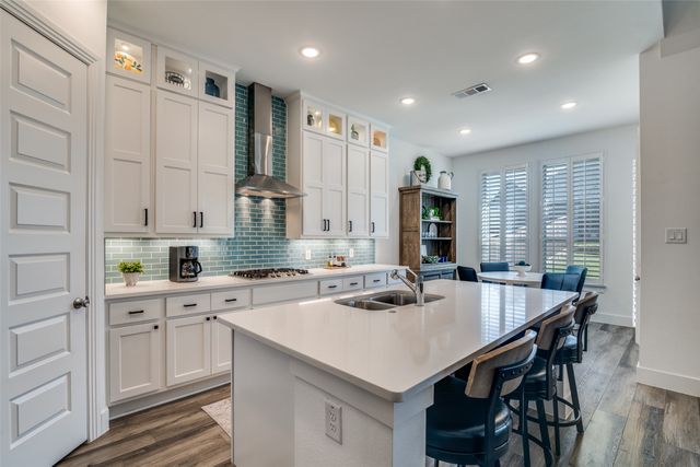 9812 Surveyor Road, Little Elm, TX 75068