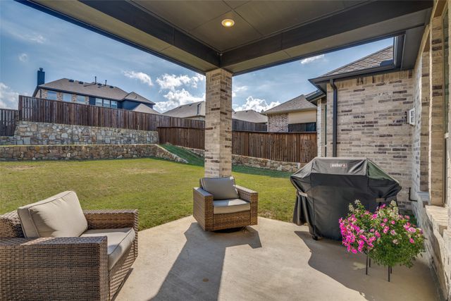 9812 Surveyor Road, Little Elm, TX 75068