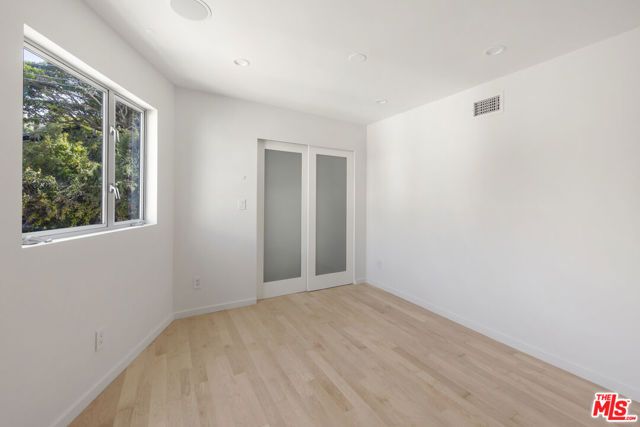 257 Entrada Drive, Santa Monica, CA 90402