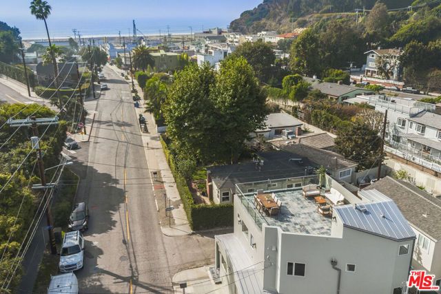 257 Entrada Drive, Santa Monica, CA 90402