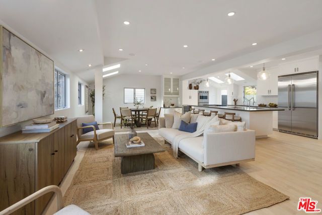 257 Entrada Drive, Santa Monica, CA 90402