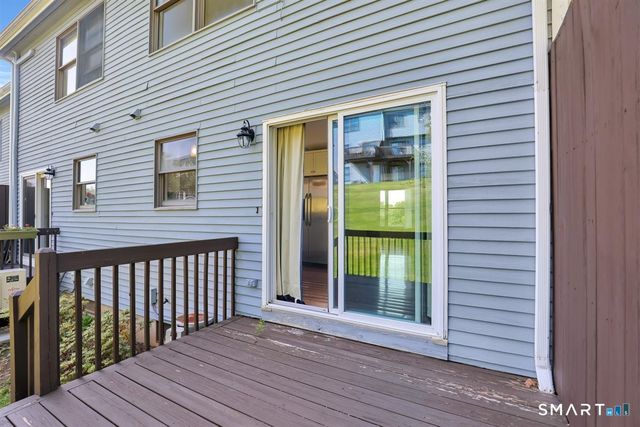 606 Lake Vista Drive 606, East Hampton, CT 06424