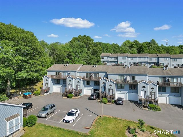 606 Lake Vista Drive 606, East Hampton, CT 06424