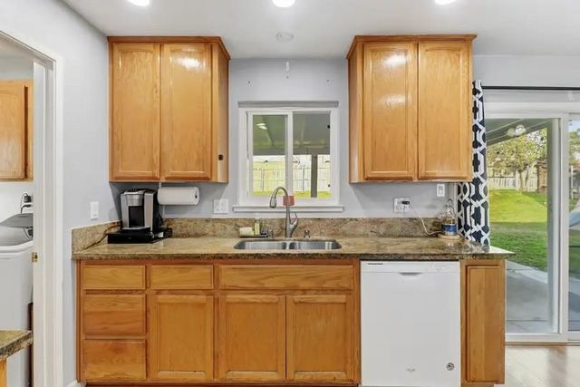 3716 Wrigley Cir, North Highlands, CA 95660