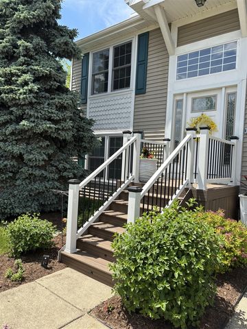 558 Thornhill Court, Belleville, MI 48111