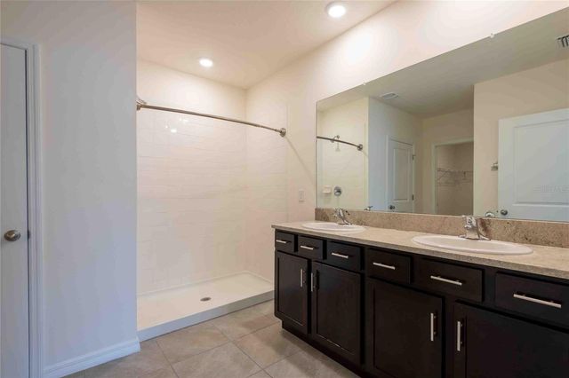 2759 LOTUS FLOWER TRAIL, Wesley Chapel, FL 33543