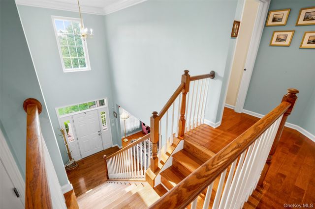 653 Creekside Lane, Fishkill, NY 12524