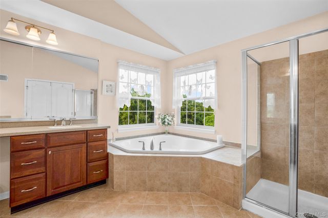 653 Creekside Lane, Fishkill, NY 12524