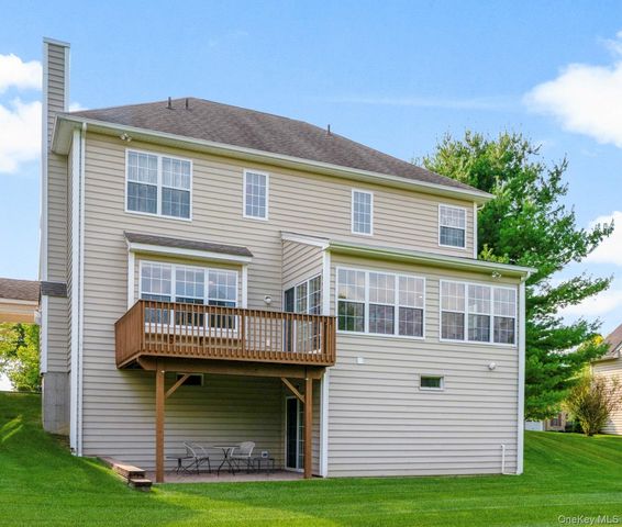 653 Creekside Lane, Fishkill, NY 12524