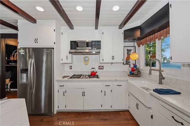 27558 West Shore Road, Lake Arrowhead, CA 92352