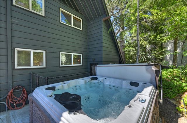 27558 West Shore Road, Lake Arrowhead, CA 92352