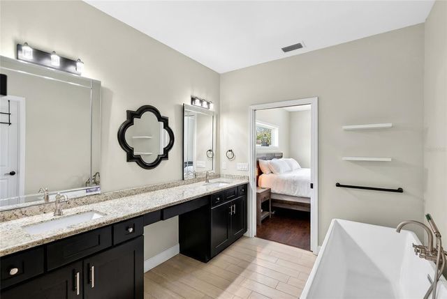 5864 NW STATE ROAD 45, Newberry, FL 32669