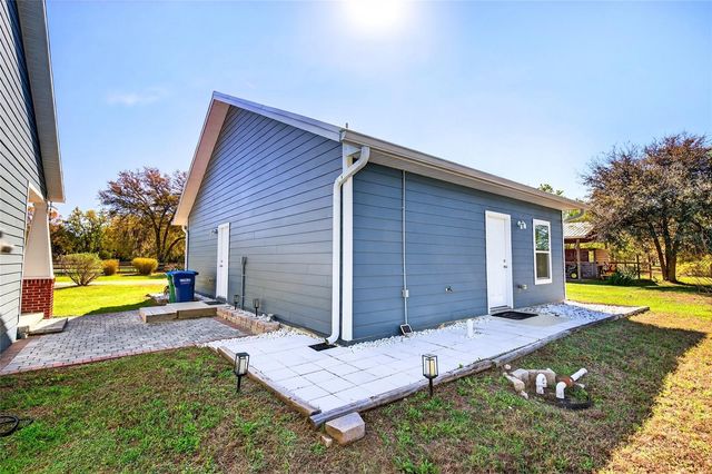 5864 NW STATE ROAD 45, Newberry, FL 32669