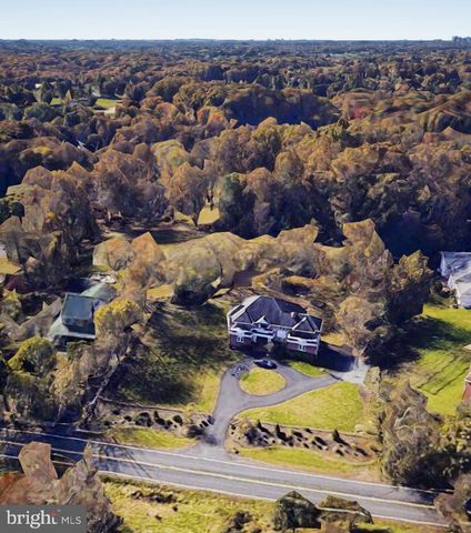 9709 GEORGETOWN PIKE, Great Falls, VA 22066