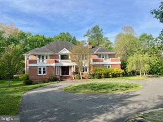 9709 GEORGETOWN PIKE, Great Falls, VA 22066
