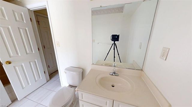 902 Miller Creek LN, Newport News, VA 23602
